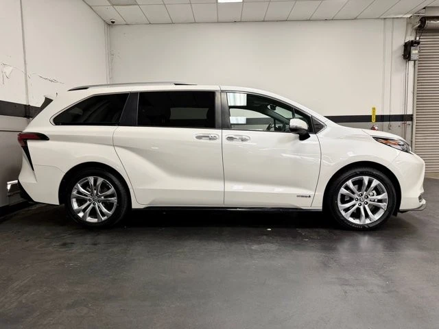 2021 Toyota Sienna 4th Gen - Image 5 of 21