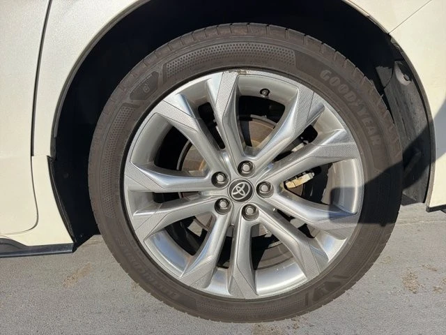 2021 Toyota Sienna 4th Gen - Image 5 of 16