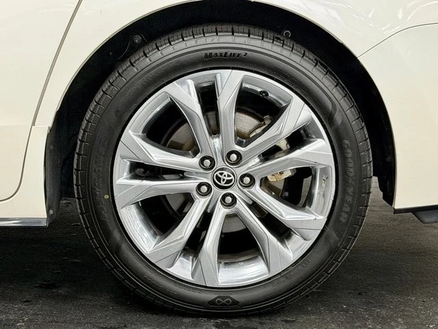 2021 Toyota Sienna 4th Gen - Image 17 of 21