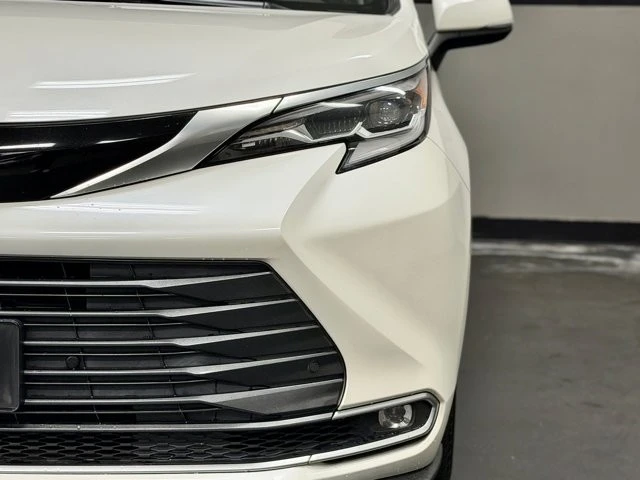 2021 Toyota Sienna 4th Gen - Image 8 of 21