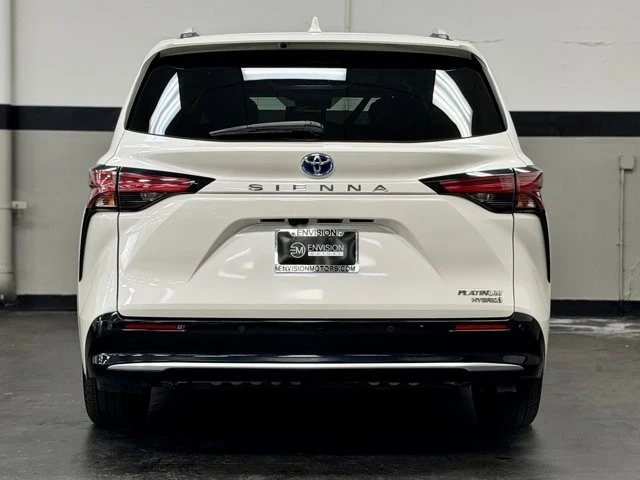 2021 Toyota Sienna 4th Gen - Image 11 of 21