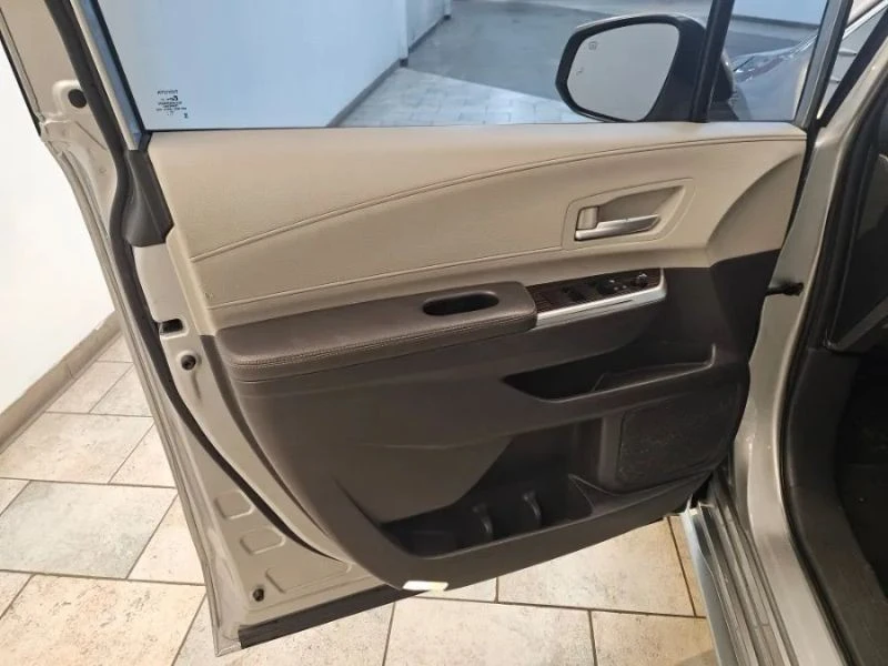 2021 Toyota Sienna 4th Gen - Image 11 of 12