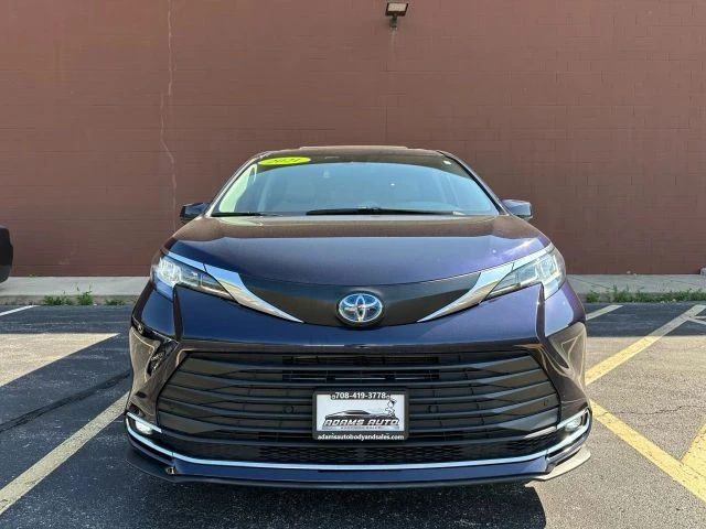 2021 Toyota Sienna 4th Gen - Image 3 of 21