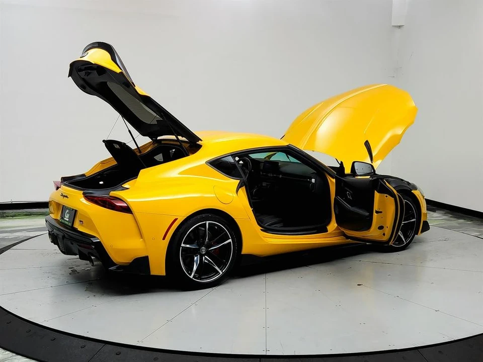 2021 Toyota GR Supra 5th Gen - Image 11 of 31