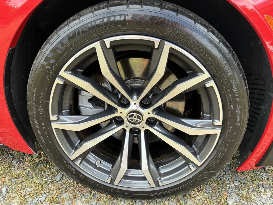 2021 Toyota GR Supra 5th Gen - Image 21 of 27