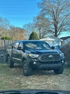 2021 Toyota Tacoma TRD Off-Road Pickup 4D 5 ft