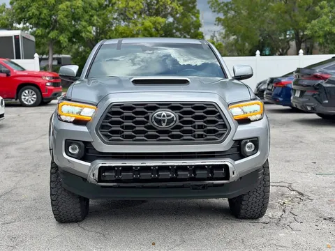 2021 Toyota Tacoma Double Cab TRD Off-Road Pickup 4D 5 ft