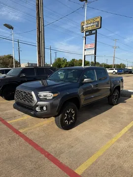 2021 Toyota Tacoma Double Cab TRD Off-Road Pickup 4D 5 ft