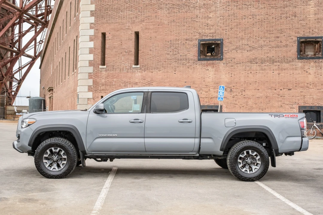 2021 Toyota Tacoma 3rd Gen - Image 2 of 31