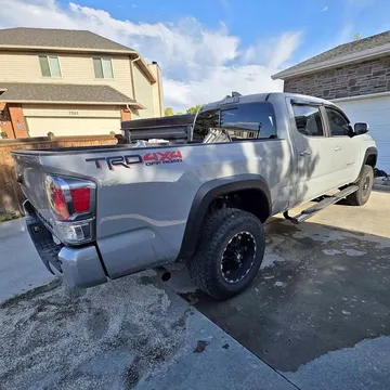 2021 Toyota Tacoma TRD Off-Road Pickup 4D 6 ft