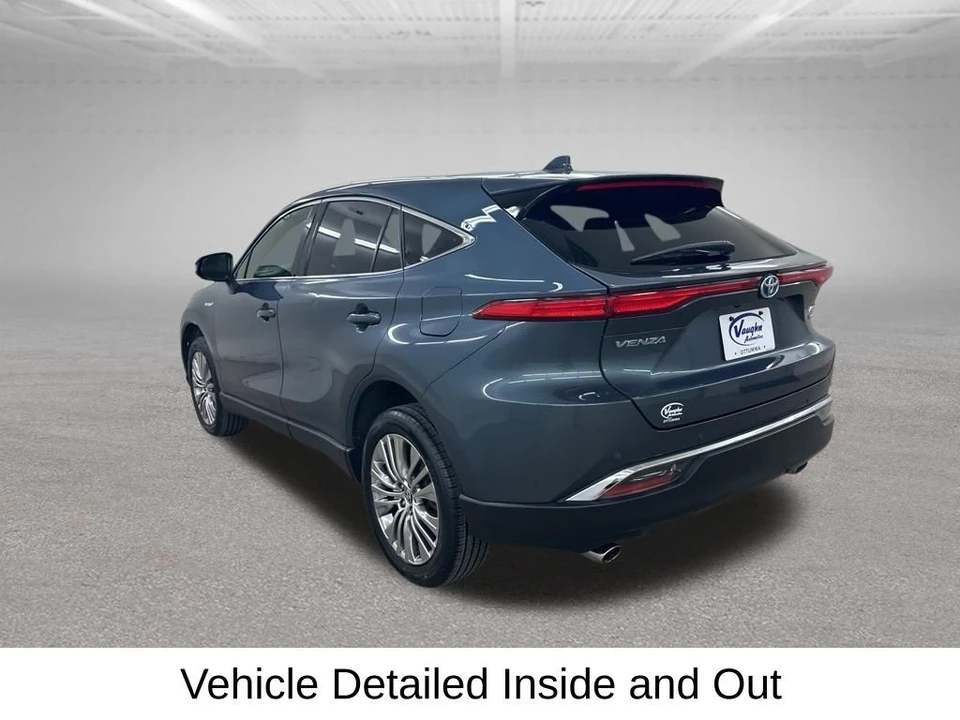 2021 Toyota Venza - Image 10 of 12