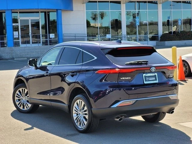 2021 Toyota Venza - Image 7 of 12