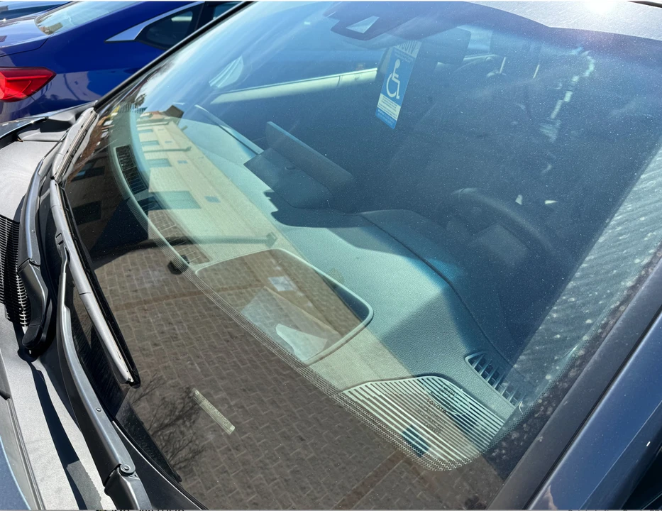 2021 Toyota Venza - Image 10 of 21