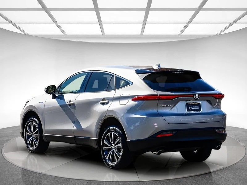 2021 Toyota Venza - Image 2 of 12