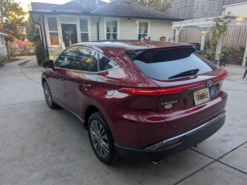 2021 Toyota Venza - Image 6 of 15
