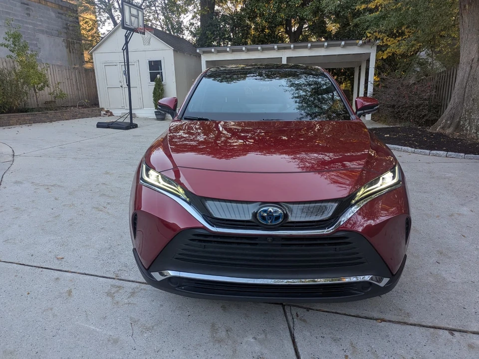 2021 Toyota Venza - Image 12 of 15