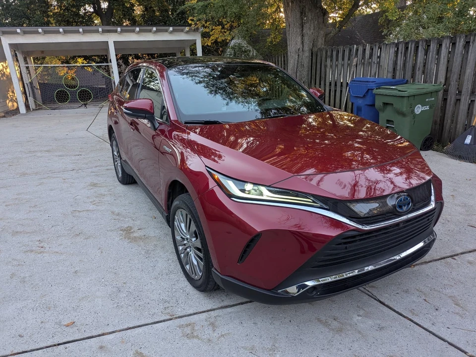 2021 Toyota Venza - Image 13 of 15