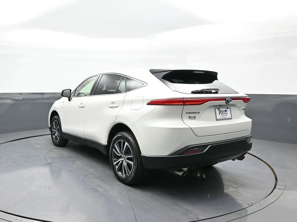 2021 Toyota Venza - Image 8 of 12