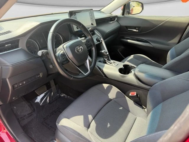 2021 Toyota Venza - Image 16 of 21