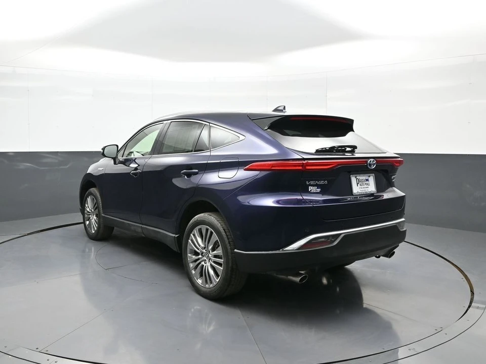 2021 Toyota Venza - Image 8 of 21