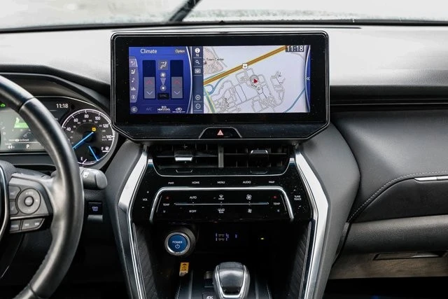 2021 Toyota Venza - Image 11 of 21
