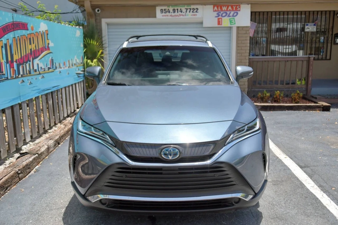 2021 Toyota Venza - Image 3 of 12