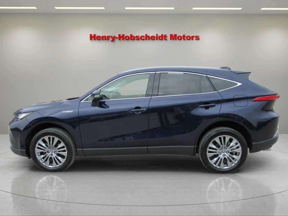 2021 Toyota Venza - Image 10 of 21