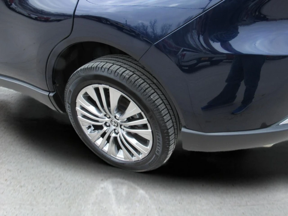 2021 Toyota Venza - Image 4 of 21