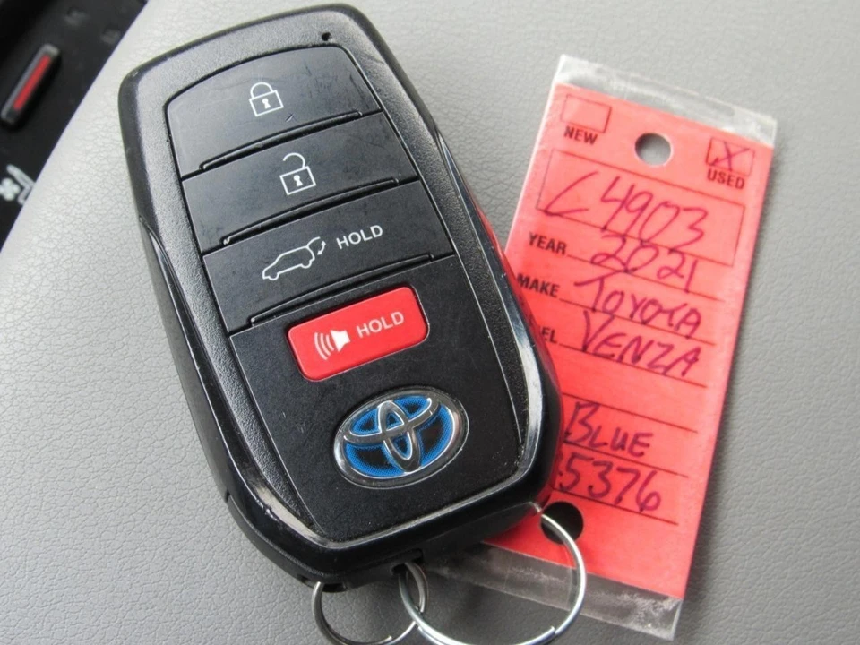 2021 Toyota Venza - Image 14 of 21