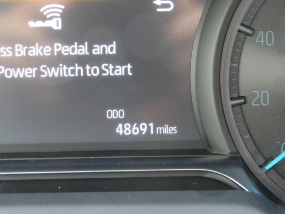 2021 Toyota Venza - Image 6 of 21