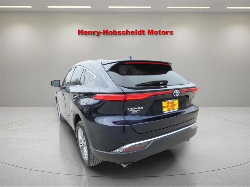 2021 Toyota Venza - Image 11 of 21