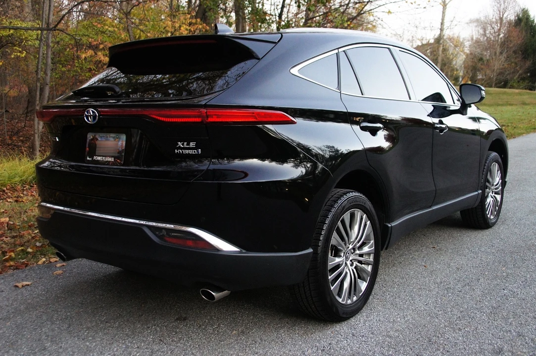 2021 Toyota Venza - Image 8 of 20