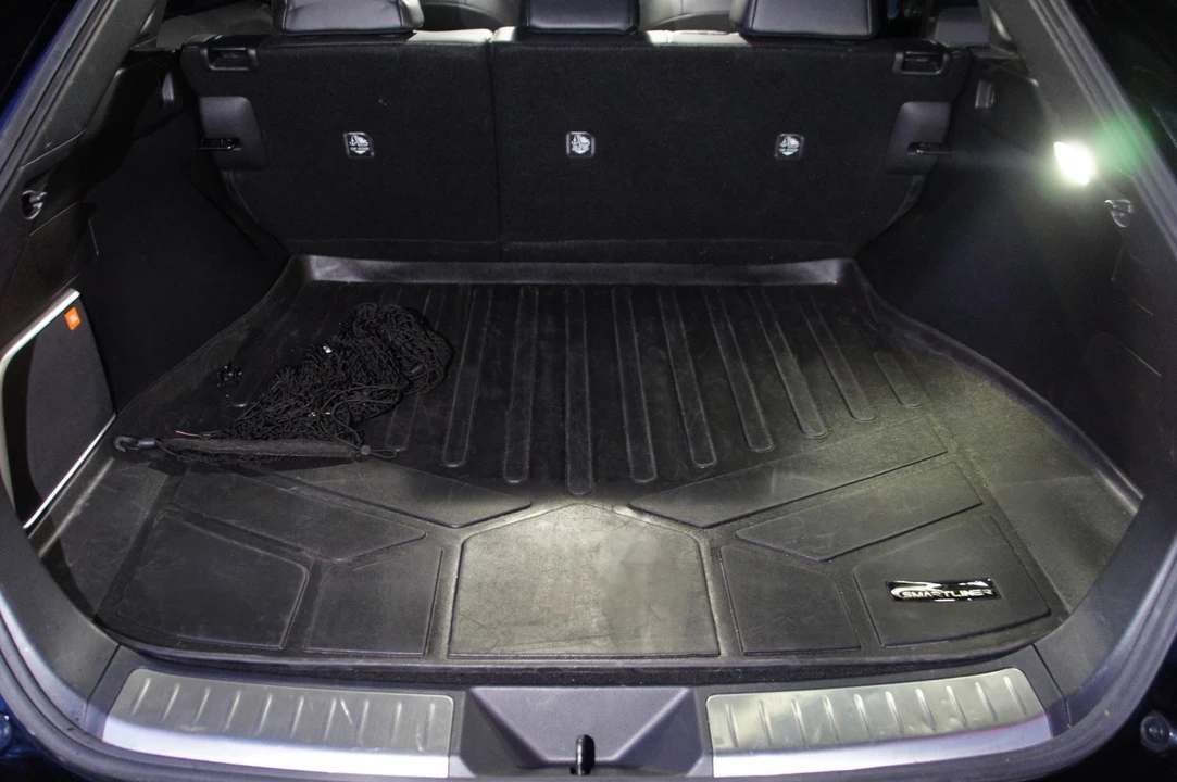 2021 Toyota Venza - Image 18 of 20