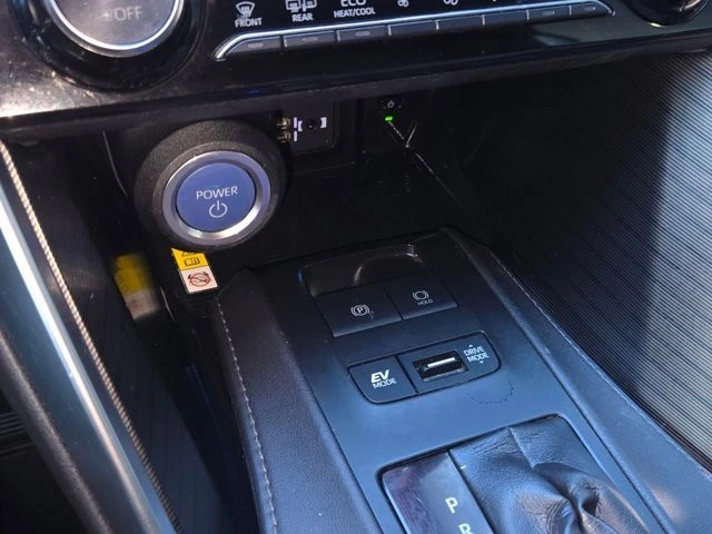 2021 Toyota Venza - Image 18 of 21
