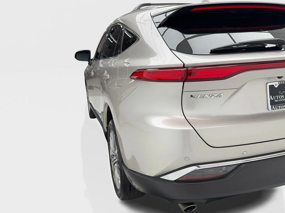 2021 Toyota Venza - Image 6 of 21