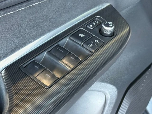 2021 Toyota Venza - Image 21 of 21
