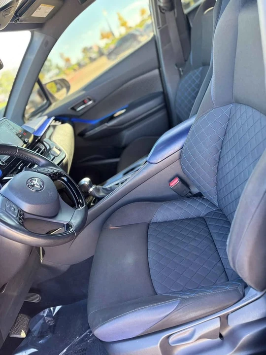 2021 Toyota C-HR - Image 8 of 11