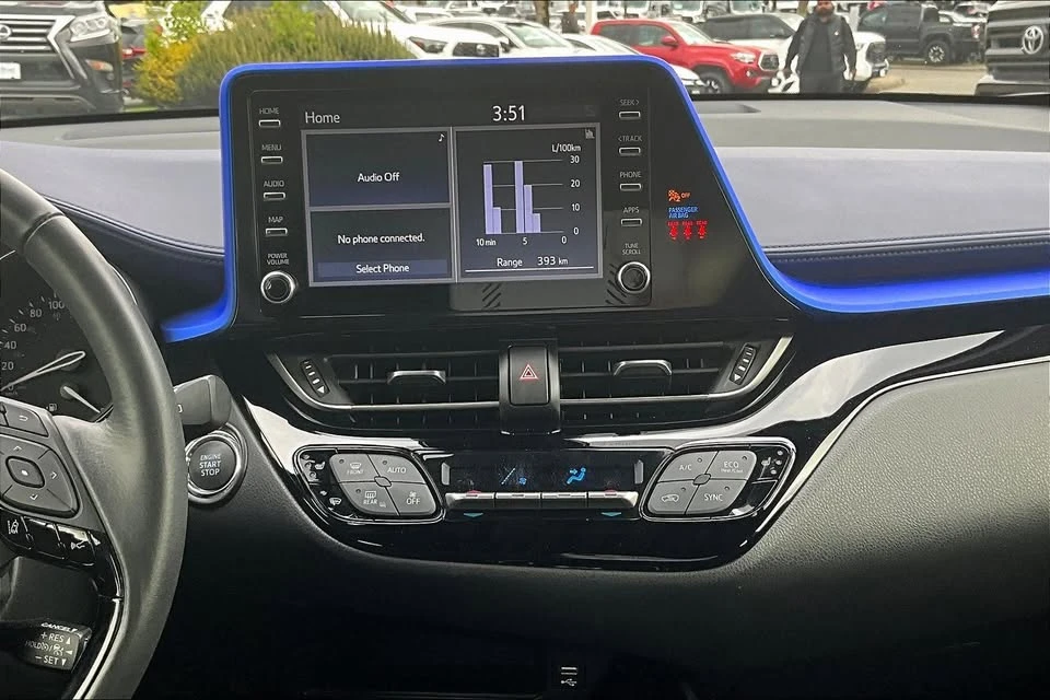 2021 Toyota C-HR - Image 12 of 20