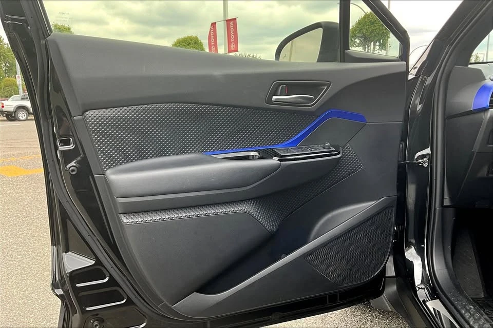 2021 Toyota C-HR - Image 8 of 20