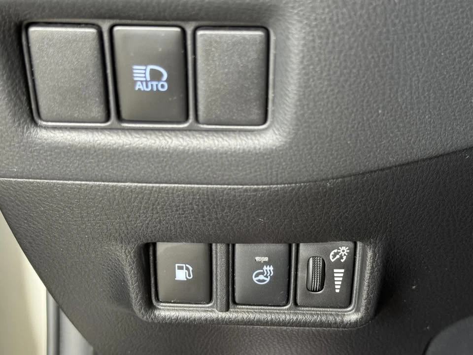 2021 Toyota C-HR - Image 15 of 20
