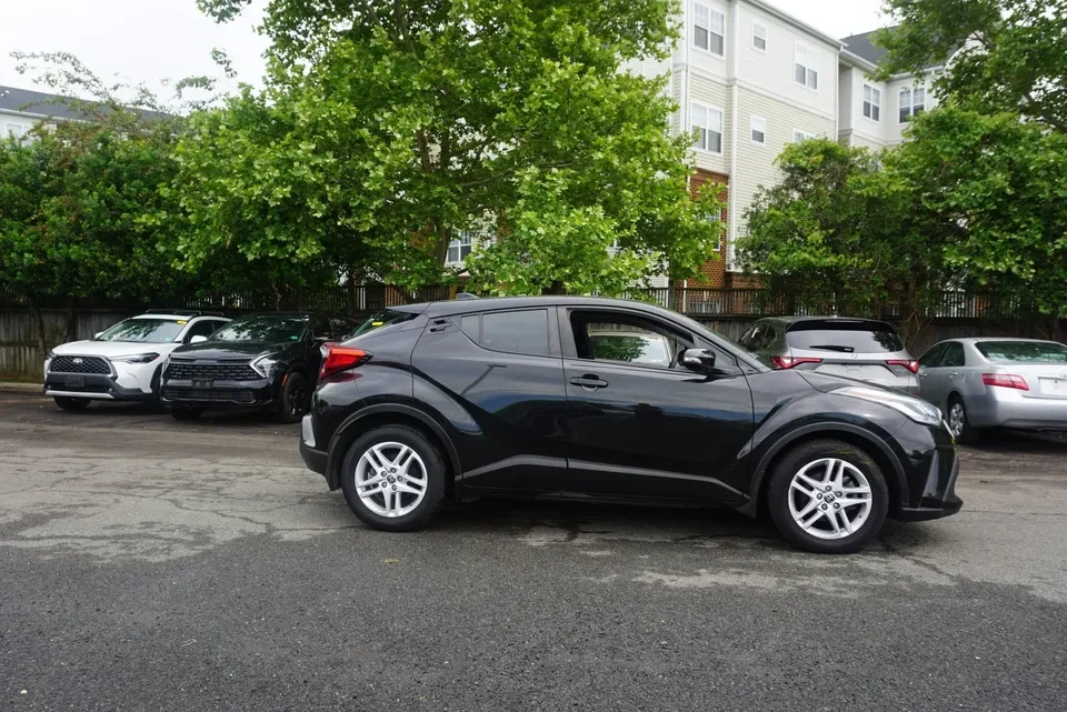 2021 Toyota C-HR - Image 3 of 11