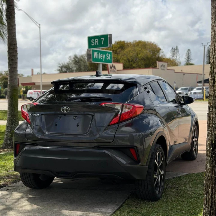 2021 Toyota C-HR - Image 6 of 10