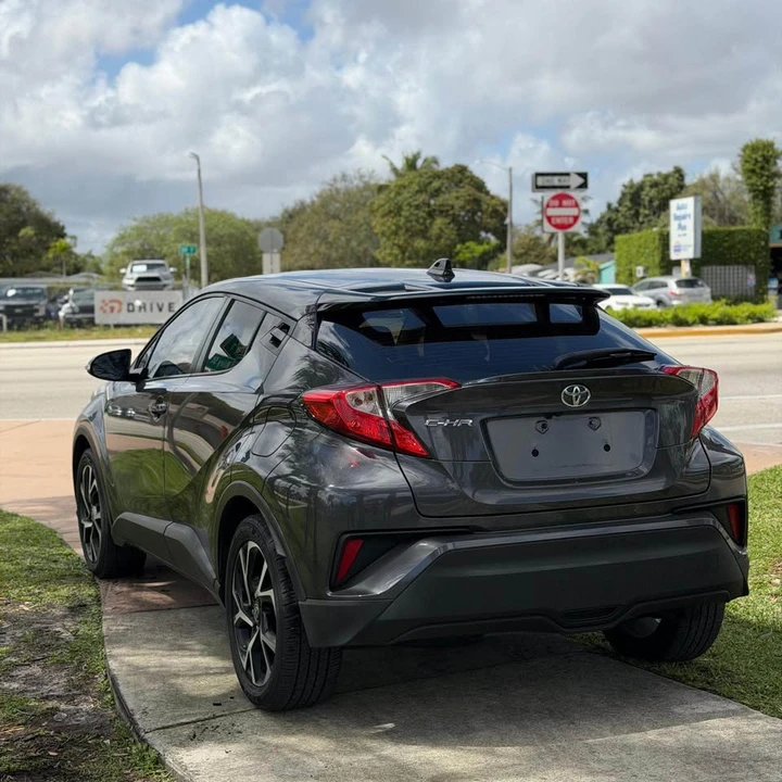 2021 Toyota C-HR - Image 4 of 10
