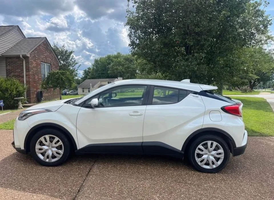 2021 Toyota C-HR - Image 4 of 7