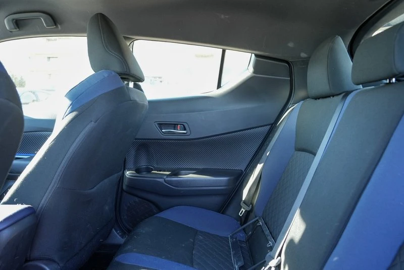 2021 Toyota C-HR - Image 14 of 17