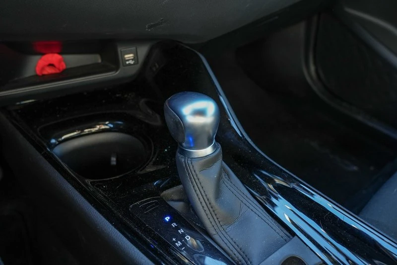 2021 Toyota C-HR - Image 12 of 17