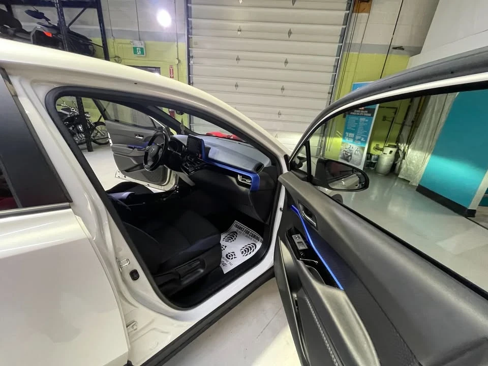 2021 Toyota C-HR - Image 3 of 13