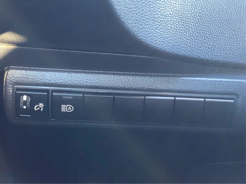 2021 Toyota Corolla 12th Gen - Image 17 of 20