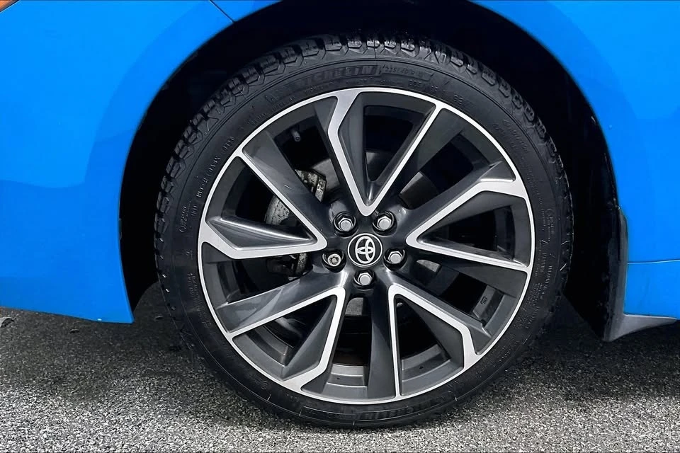 2021 Toyota Corolla 12th Gen - Image 12 of 15