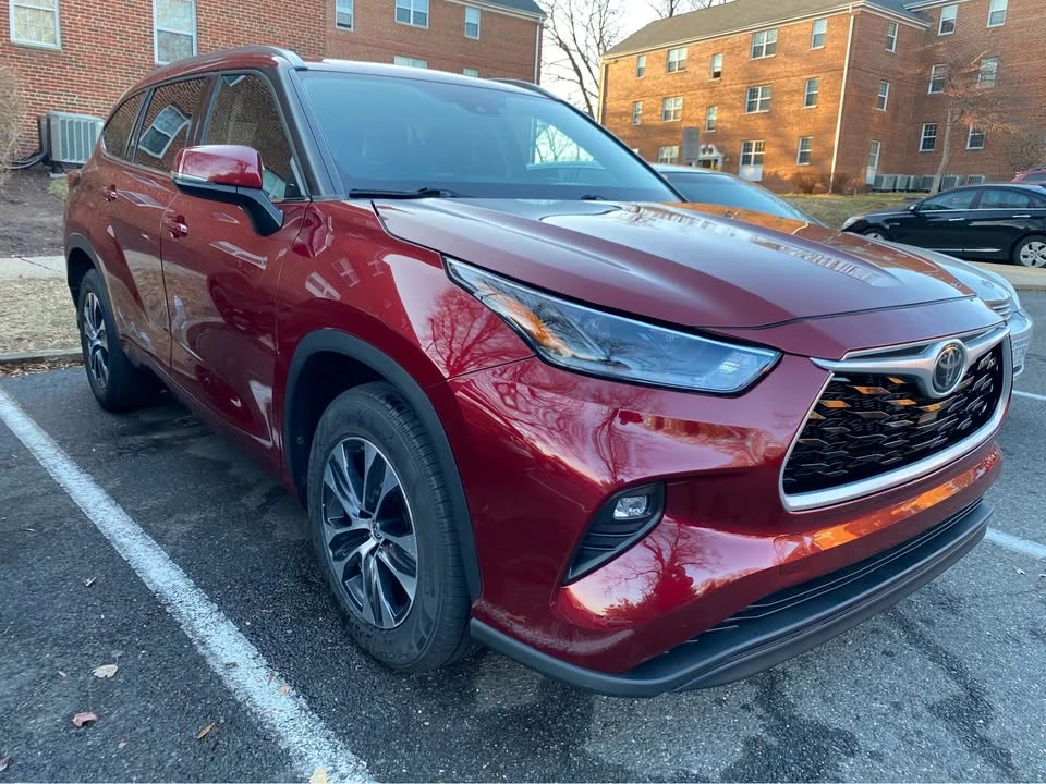 2021 Toyota Highlander - Image 15 of 16